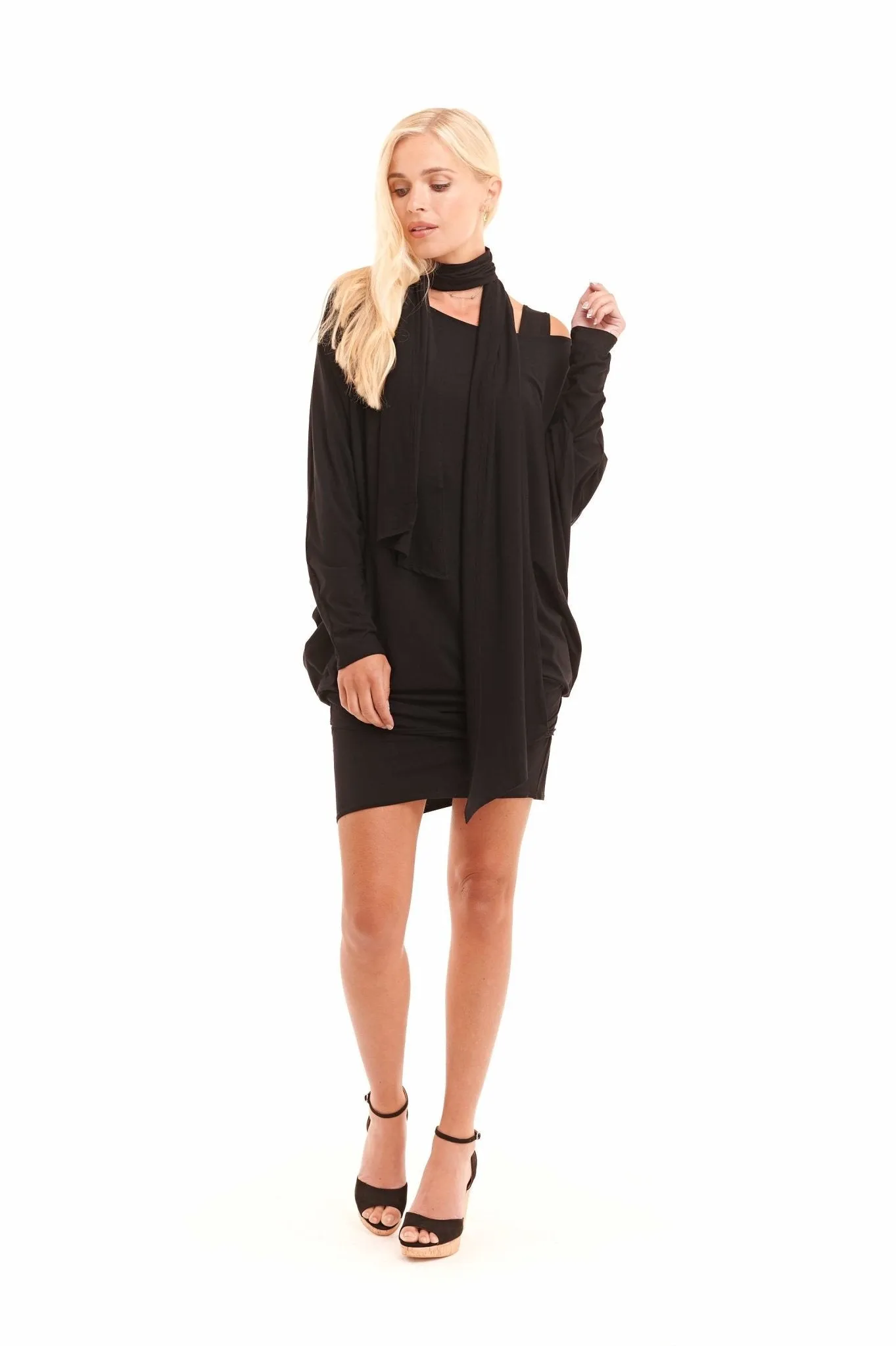 BAMBOO RAGLAN TOP WITH SCARF BLACK