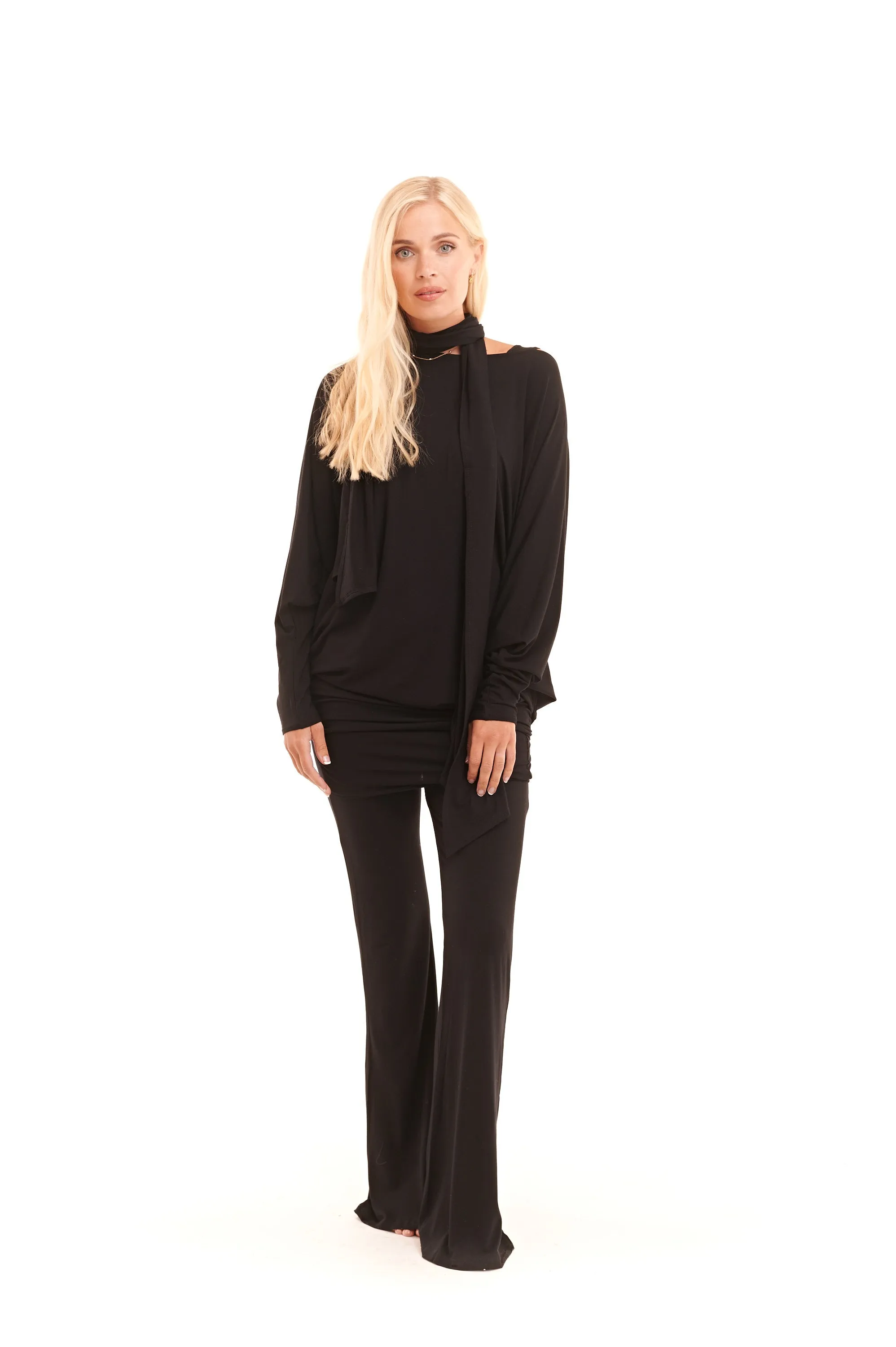 BAMBOO RAGLAN TOP WITH SCARF BLACK
