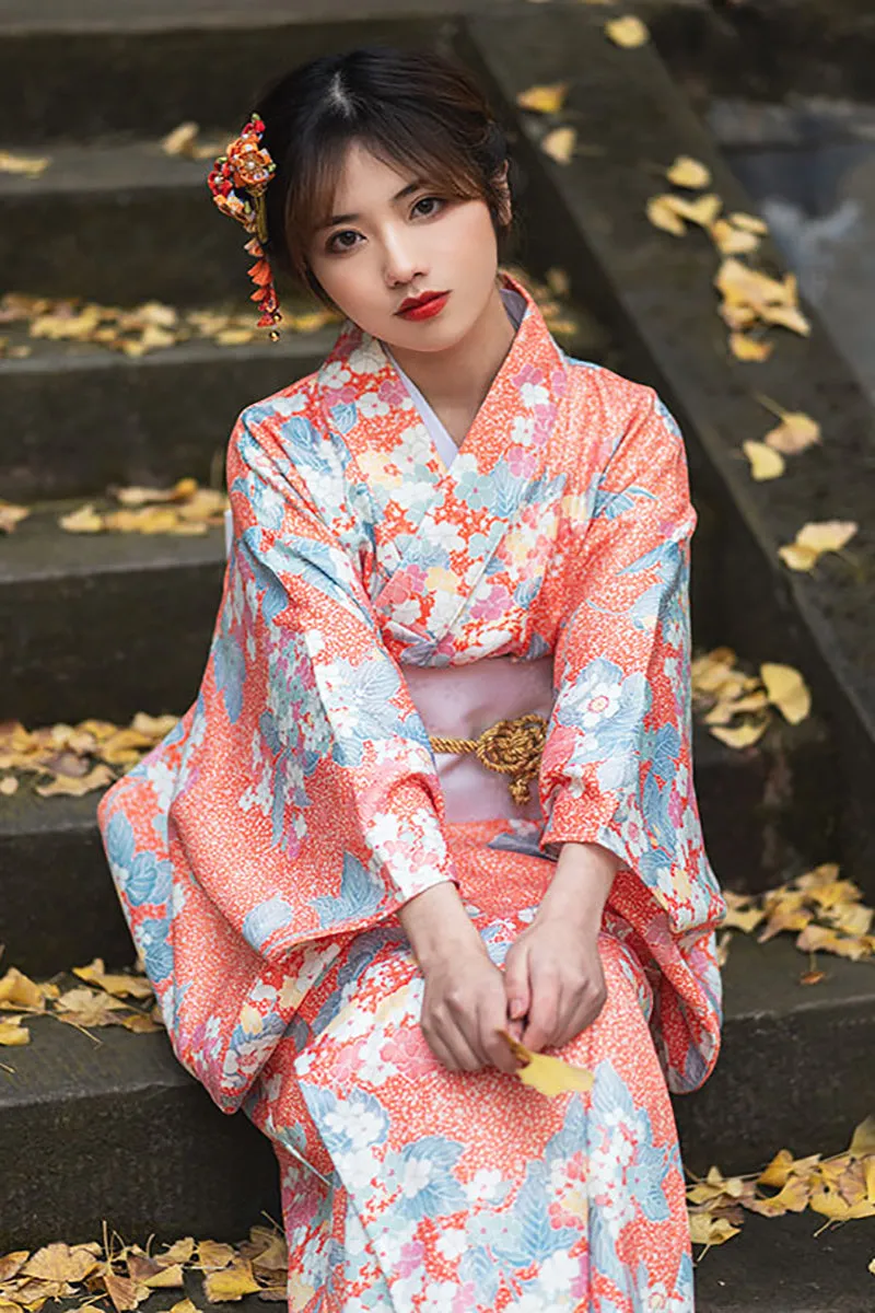 Elegant Floral Yukata for Women – Traditional Japanese Kimono with Obi Belt