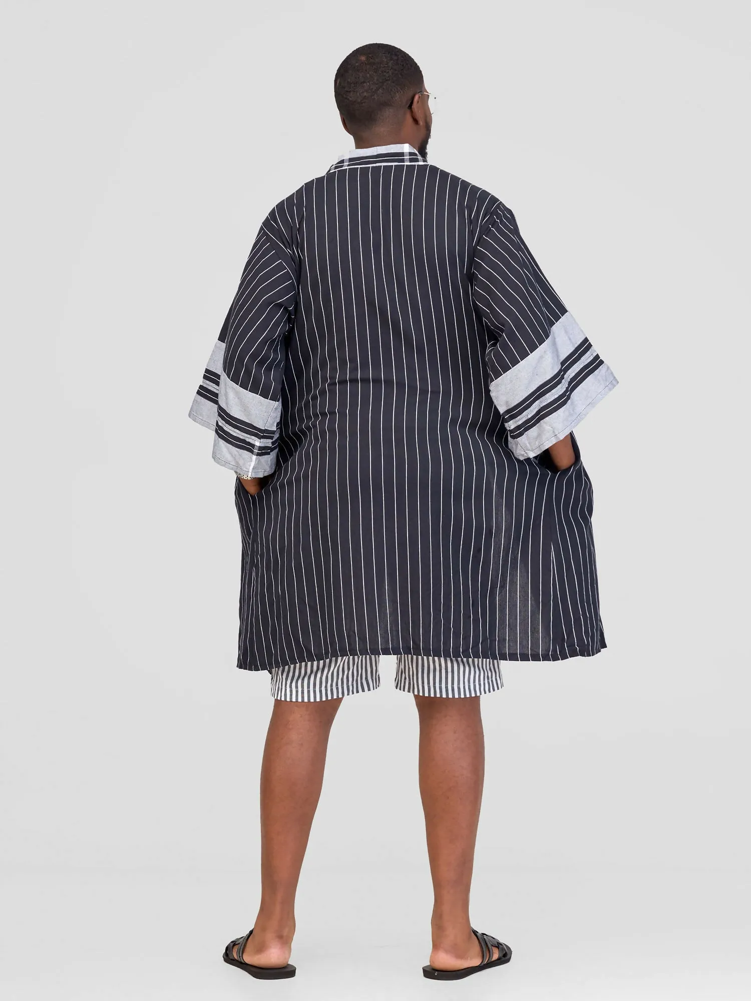 Liquid Lemn Mistari Semi Casual Kimono - Black