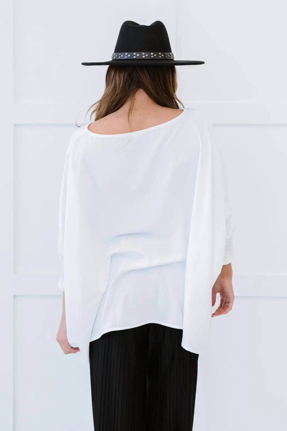 ODDI Seeking Inspiration Full Size Run Boat Neck Tunic