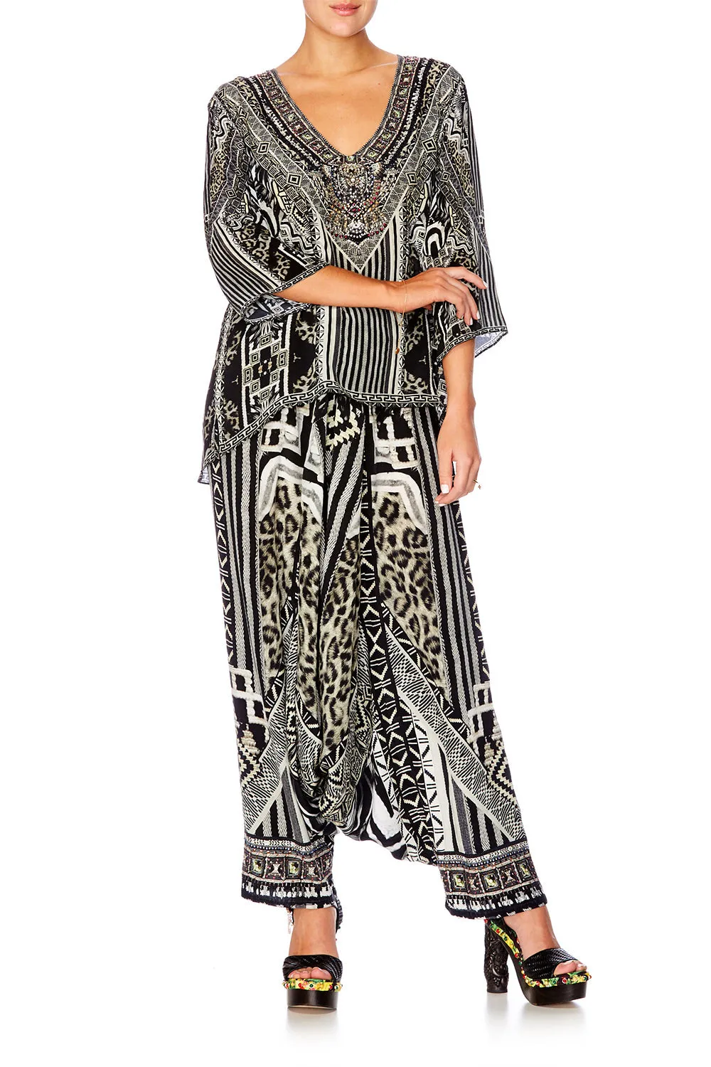 V NECK OVERSIZED BLOUSE TRIBAL THEORY