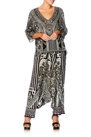 V NECK OVERSIZED BLOUSE TRIBAL THEORY